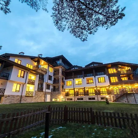 아파트 From Sunrise To Sunset At Oak Smolyan Lakes 팜포로보