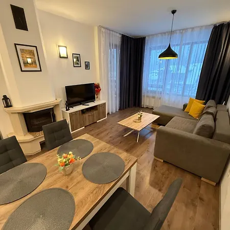 Apartment From Sunrise To Sunset At Oak Smolyan Lakes